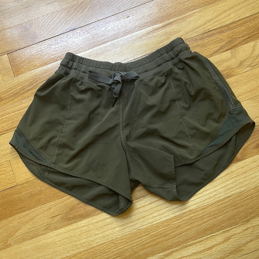 Lululemon shorts- perfect condition from a pet free smoke free home